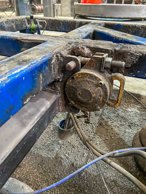 McDonald Concrete Group cracking in mould frame